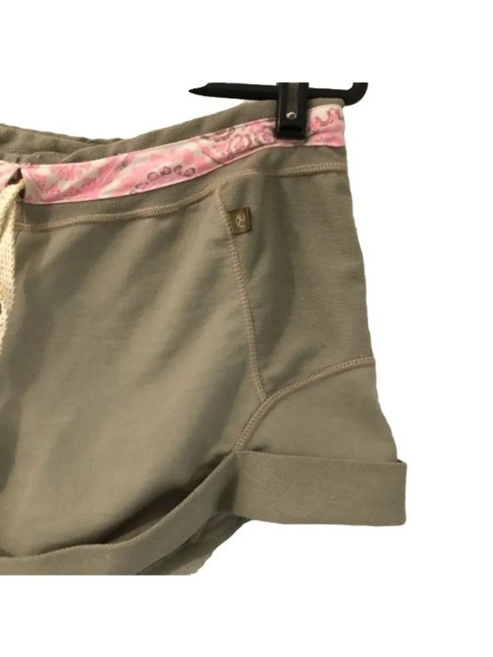 Maaji Womens Lounge Gray Knit Cuffed Shorts Size Medium